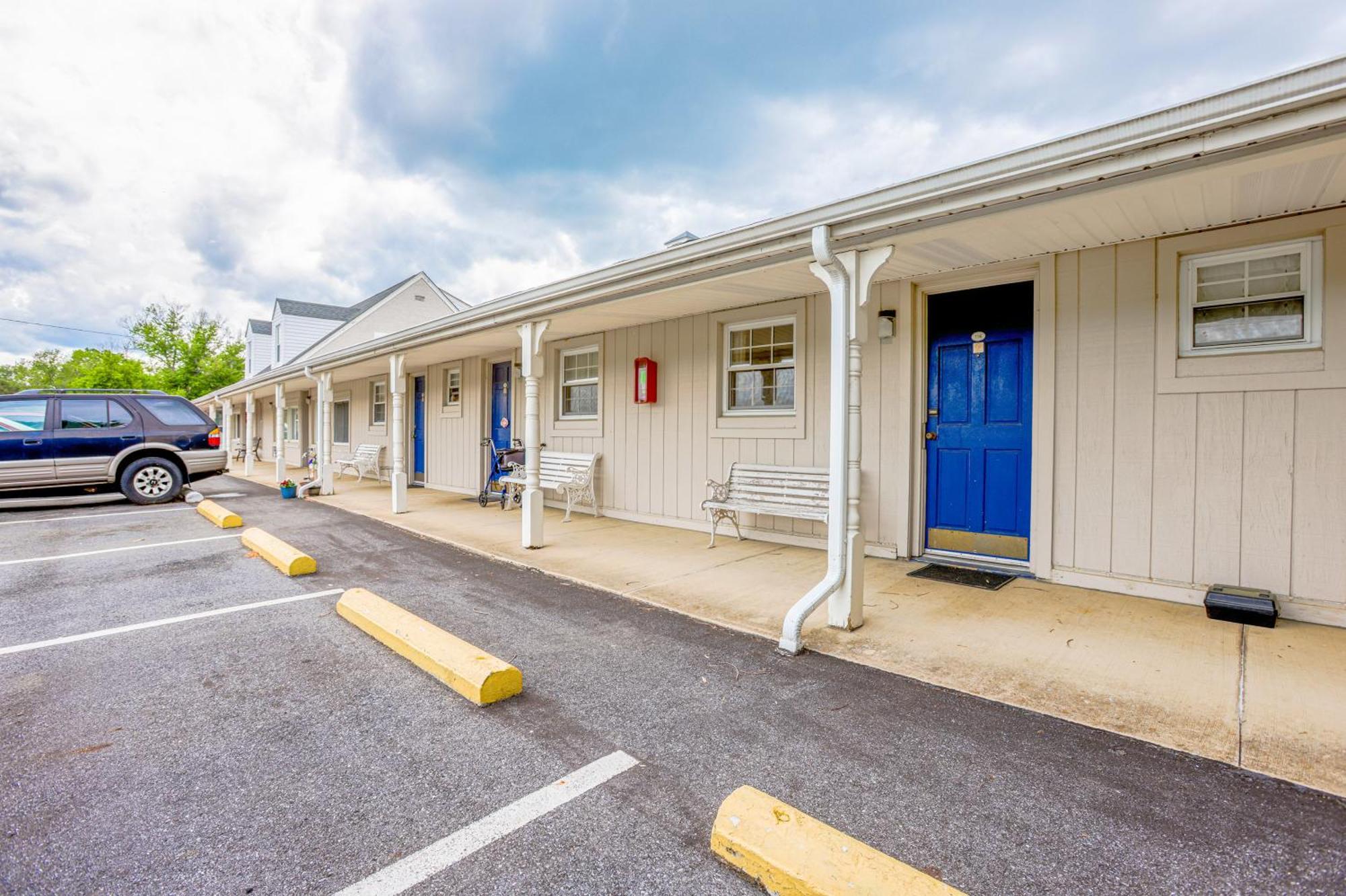 Relax Inn By Oyo Natural Bridge I-81 מראה חיצוני תמונה
